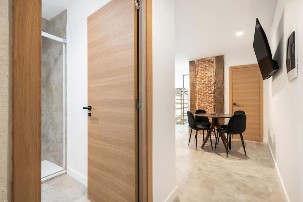 Nice Flat In Lavapies At Street Level S23A Madrid Exteriör bild